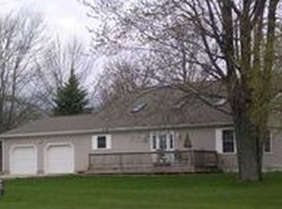 980 Perry Rd, Vermontville, MI 49096