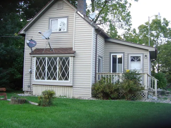 5755 E Price Rd, Saint Johns, MI 48879