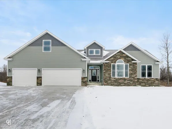 4068 Neuman Rd, Saint Clair, MI 48079