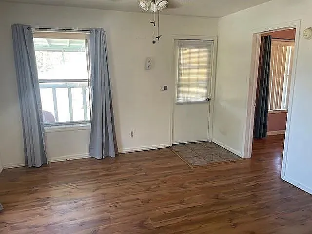 2 bed, 926 sqft, $1,295 — Photo 3