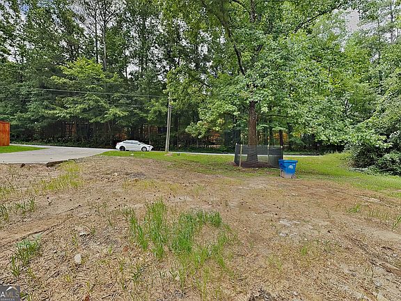 4th image of 2323 Daniel Rd SW