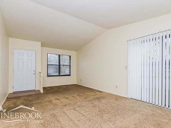 4th image of 6525 Rolling Glen Dr
