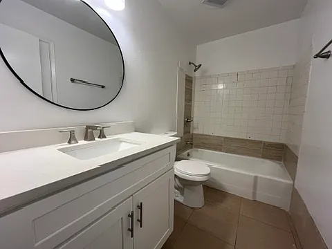 Crestwood Apartments — Photo 49