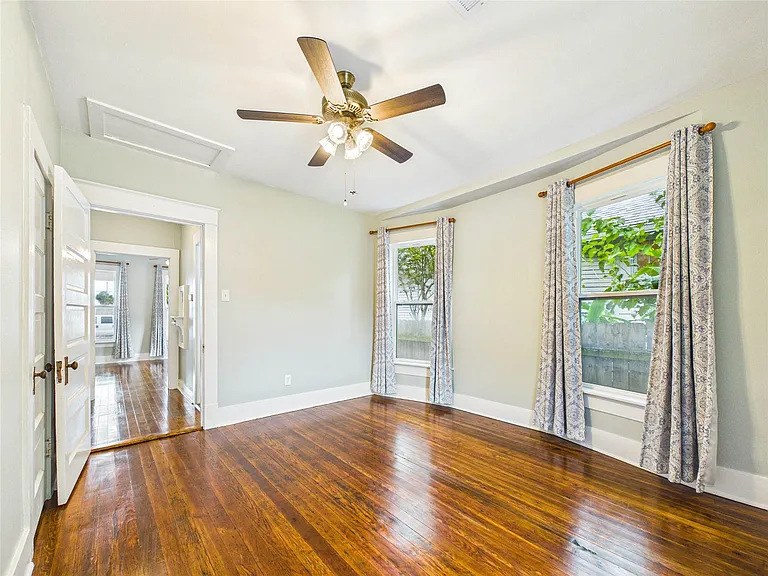 3602 Avenue S 1/2 — Photo 24