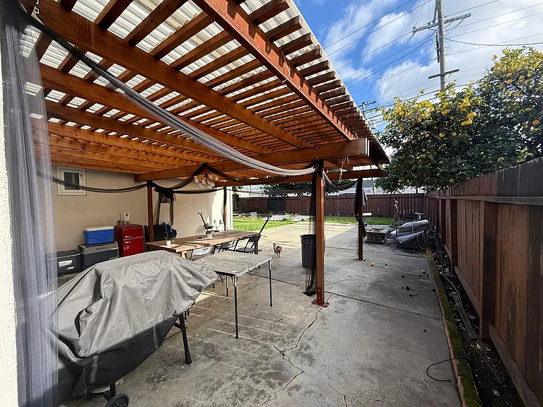 810 Keith Ln — Photo 8