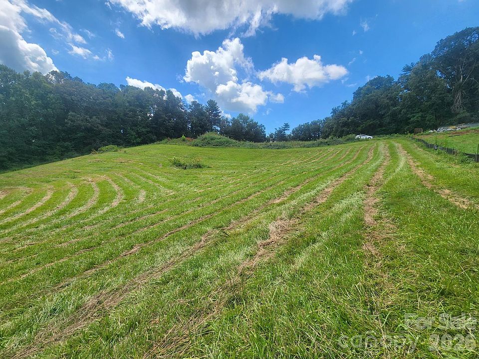 1st image of 22 Setter Ln #3