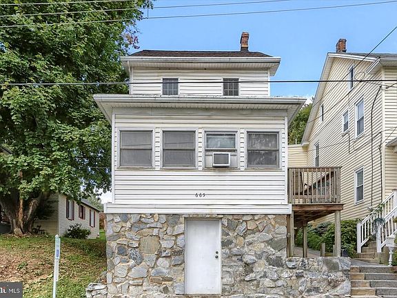 3rd image of 665 2nd St