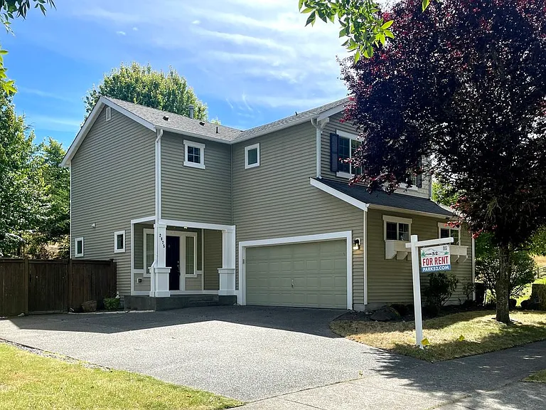 2875 Hannen St — Photo 1