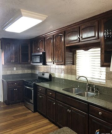 3rd image of 630 Maple Ave
