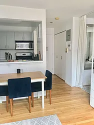 Rented by NestApple, Inc.