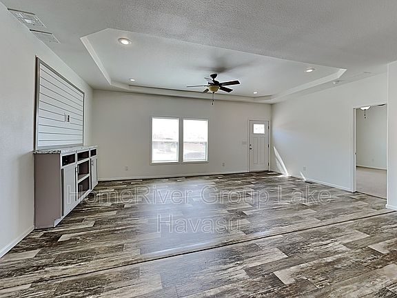 4th image of 3012 Diane Dr