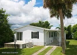 1st image of 818 Thrush Cir