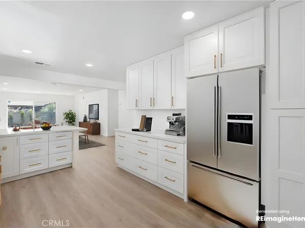 23420 Gilmore St, West Hills, CA 91307