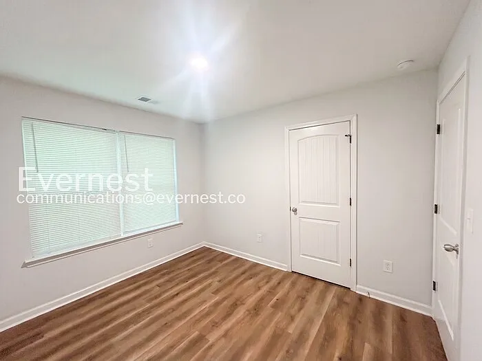 5275 Hanover St — Photo 14