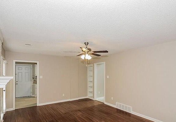 2nd image of 77262 Deer Trail Ln