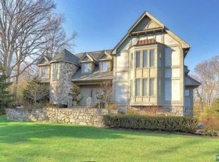 53 Sparrowbush Rd, Upper Saddle River, NJ 07458