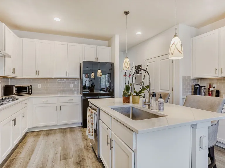 8397 Mount Ouray Rd — Photo 11