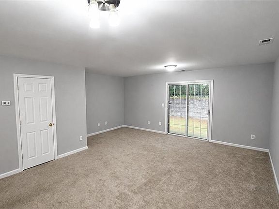 4th image of 1728 Devon Dr SW