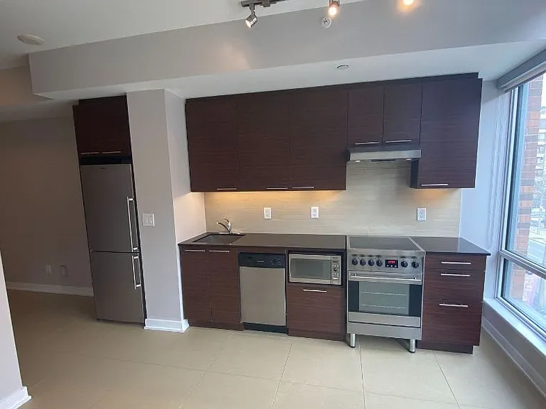 3 Market St #210 — Photo 6