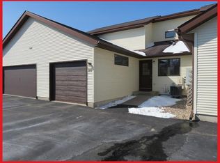 N6965 Rock Lake Rd APT 20, Lake Mills, WI 53551