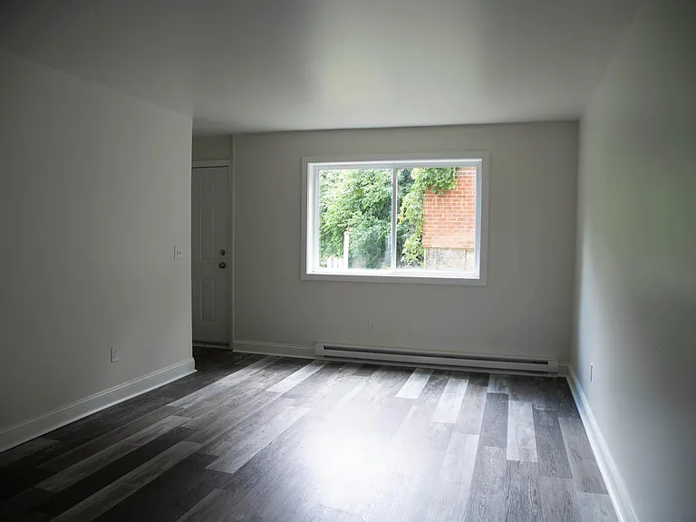 Oakbrook Manor Apartments — Photo 25