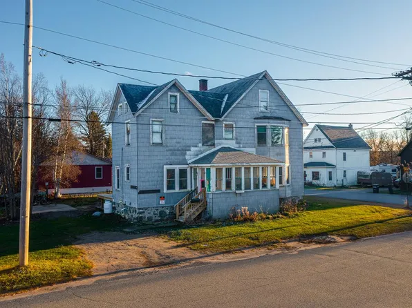 22 Pine St, Tupper Lake, NY 12986