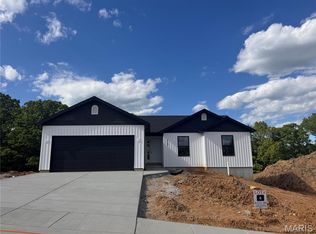 733 Blake Dr, Hillsboro, MO 63050