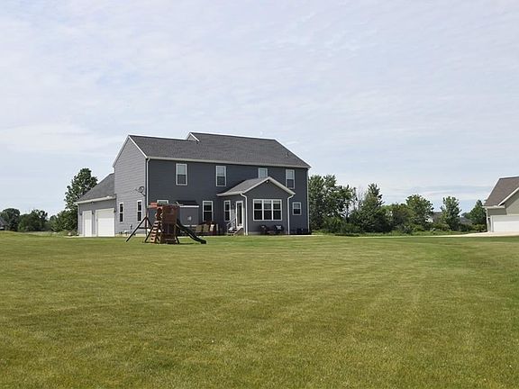 2nd image of 15745 Highland Dr