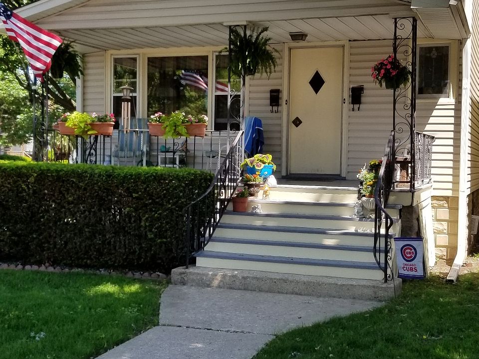 1st image of 5858 W Catalpa Ave