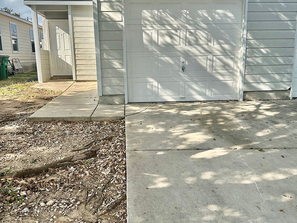 1st image of 15419 Kamary Ln #15419