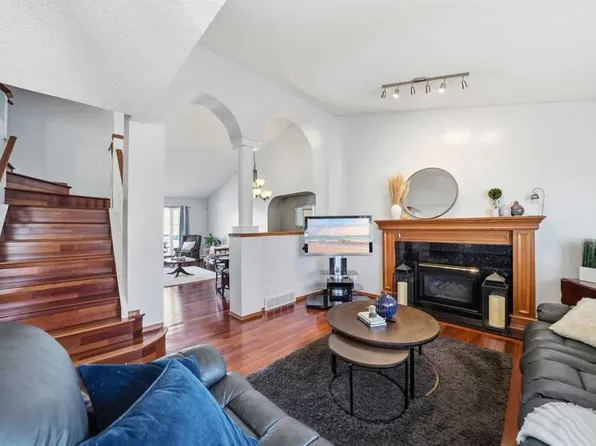 263 E Coral Keys Dr NE, Calgary, AB T3J 3K4