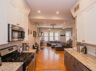 3117 N Racine Ave APT 2F, Chicago, IL 60657