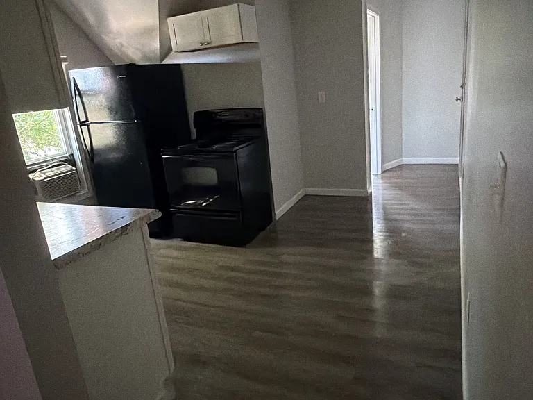 63 Paradis Ave #3 — Photo 8