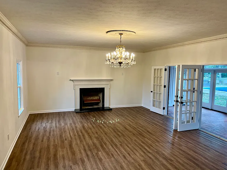 2414 Arendell Way — Photo 5