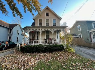 24 Prentice St, Lockport, NY 14094