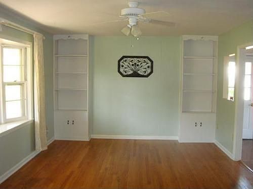 5th image of 923 Norbourne Ave