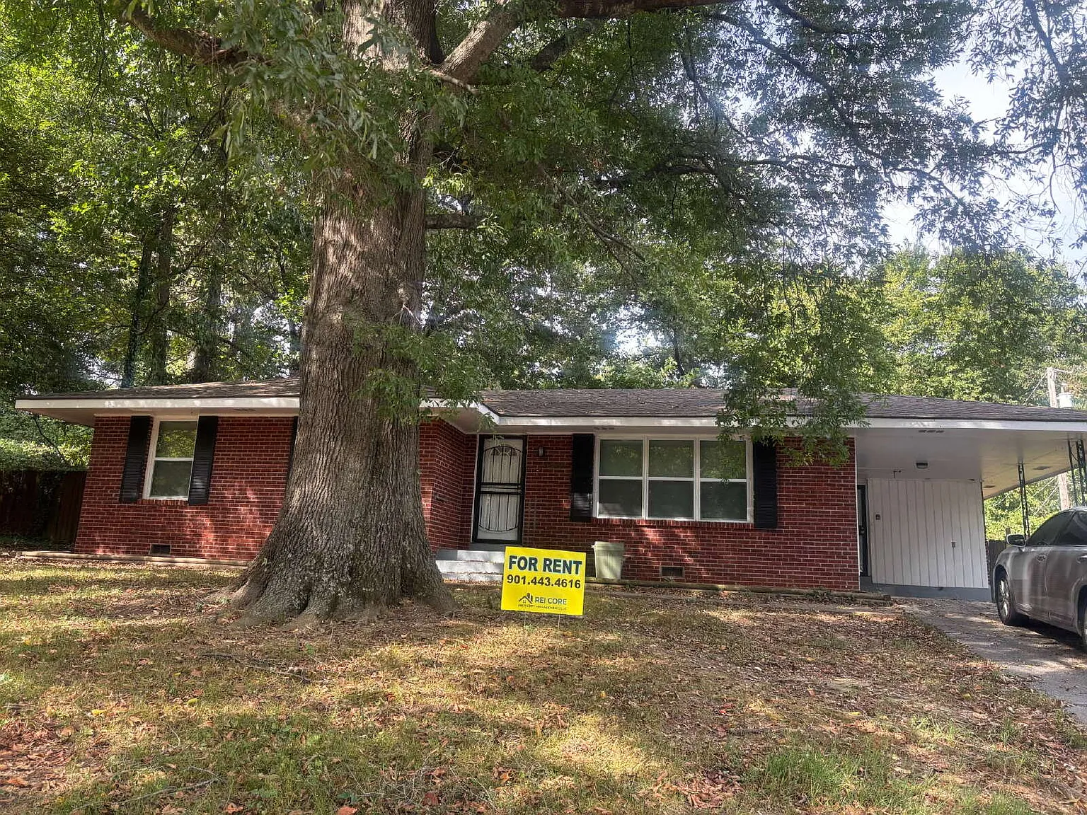 3 bed, 1.5 bath, 1463 sqft, $1,450 — Photo 2