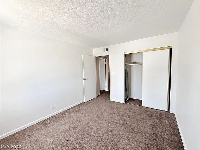 674 Rolling Green Dr #674 — Photo 24
