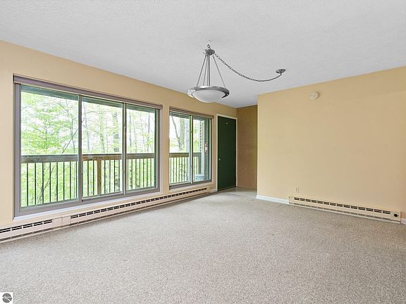 5th image of 11276 S Cottonwood Dr