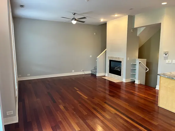 1019 Marcy Plz, Omaha, NE 68108