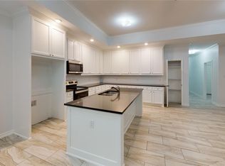 227 Windjammer Rd, Gun Barrel City, TX 75156