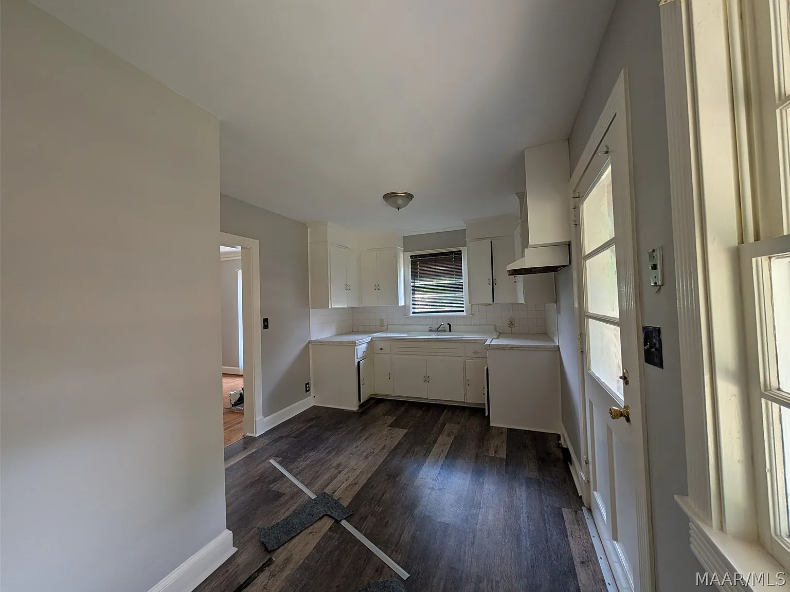 2 bed, 1.0 bath, 1200 sqft, $850 — Photo 4