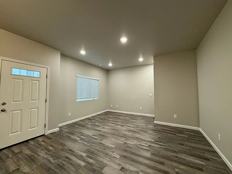 3402 French St — Photo 7