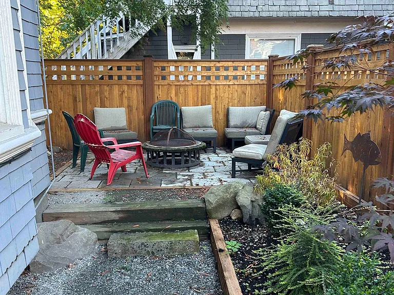 751 Broadway E #D — Photo 9