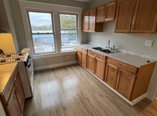 26 Tracey St #2, Whitesboro, NY 13492