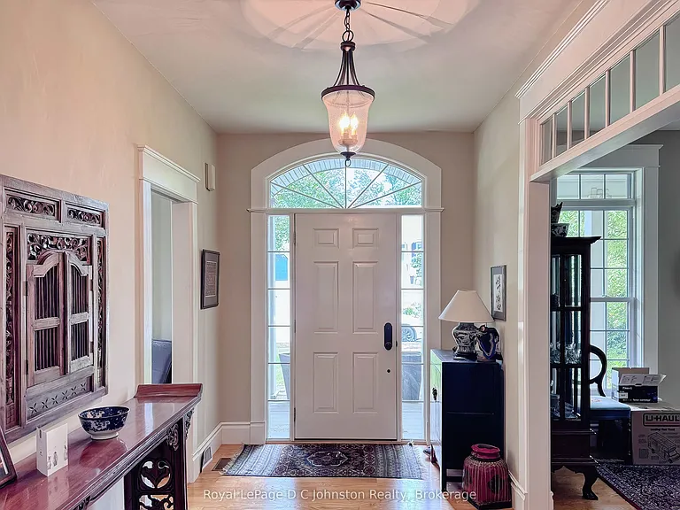 207 Beacon Ln — Photo 5