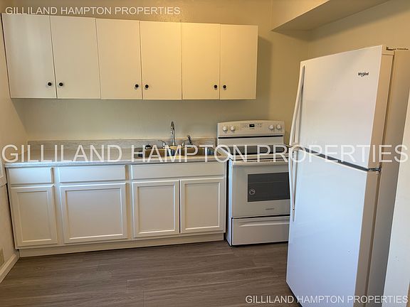 2nd image of 318 NW 15th St #318