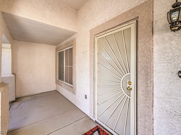 4th image of 1406 Big Tree Ave