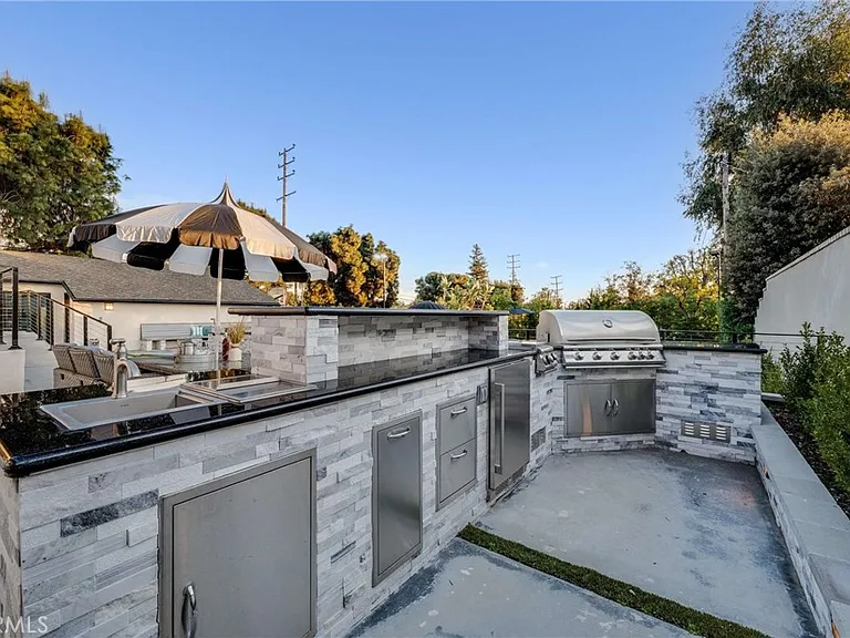 3890 Shadow Grove Rd — Photo 43