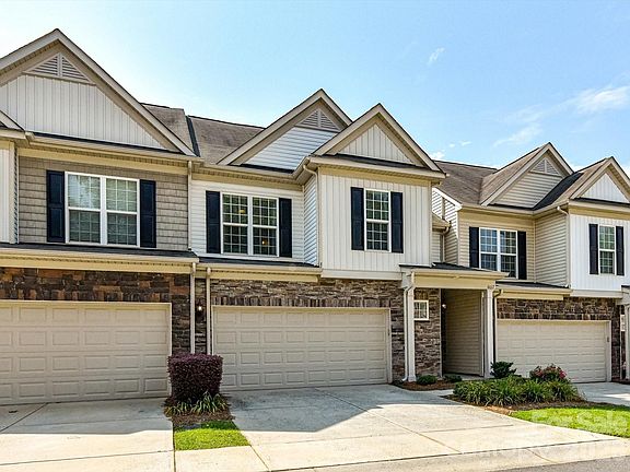 2nd image of 6017 Carrollton Ln